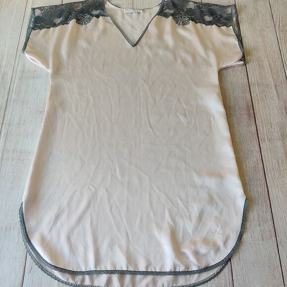 Vintage Val Mode Lingerie V-neck satin lace nightie sz S - Picture 4 of 8